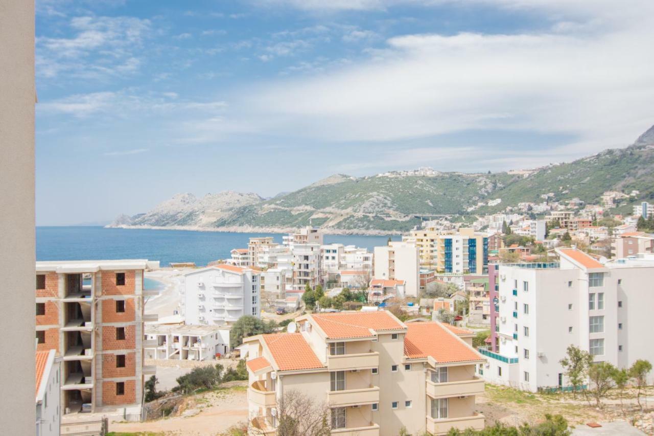 Sea Star Apartment Dobra Voda Exterior photo