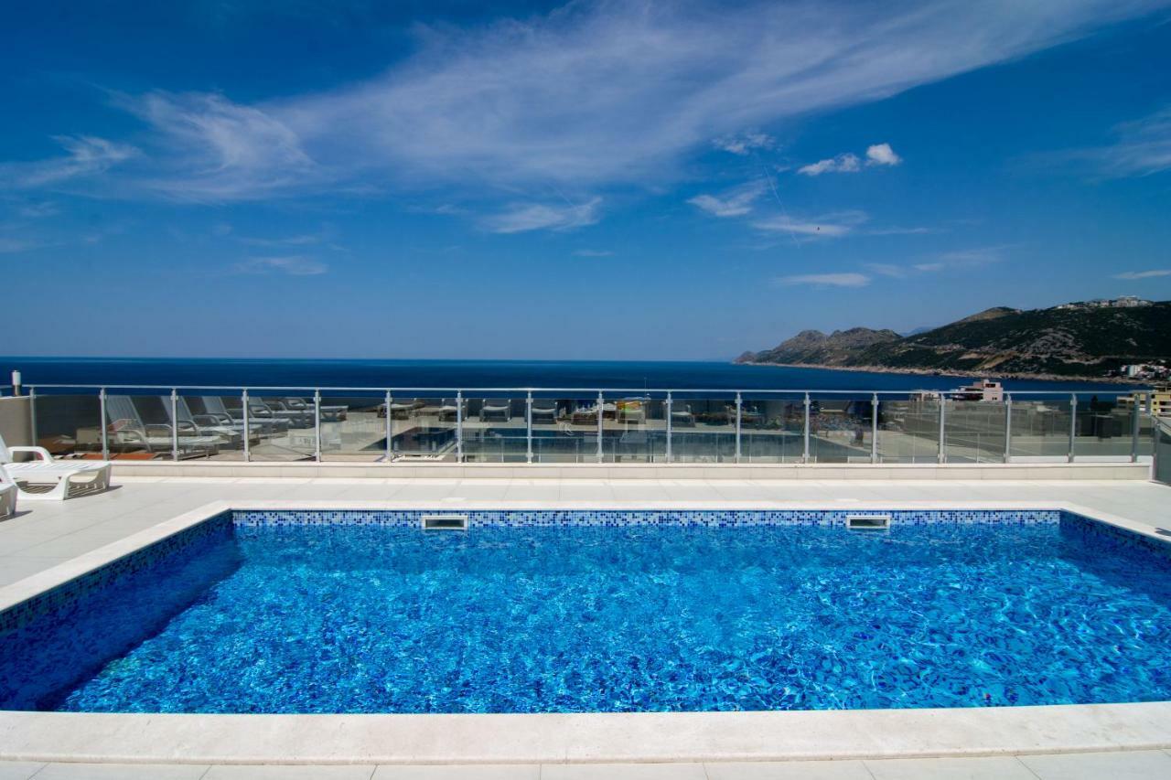 Sea Star Apartment Dobra Voda Exterior photo